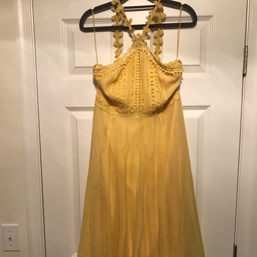 Elie Tahari goldish yellow silk dress